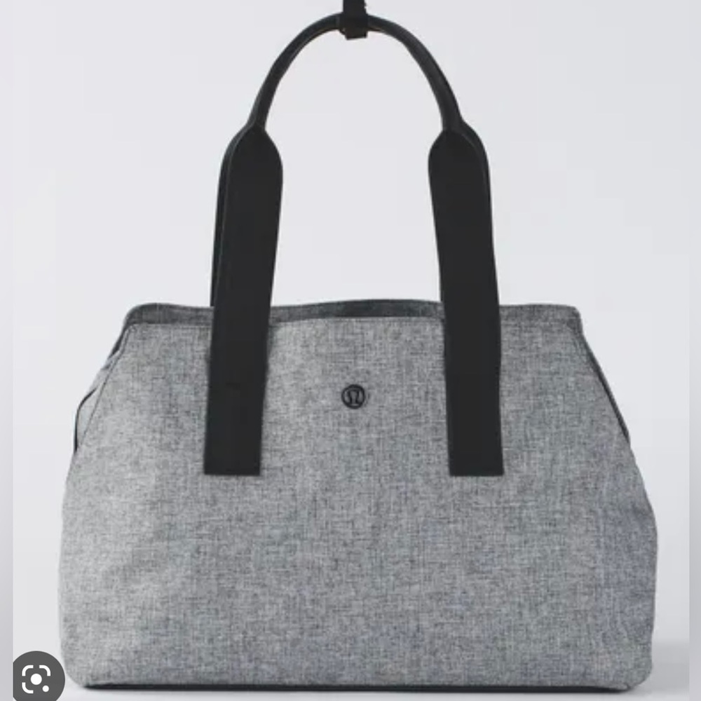 Lululemon gym bag